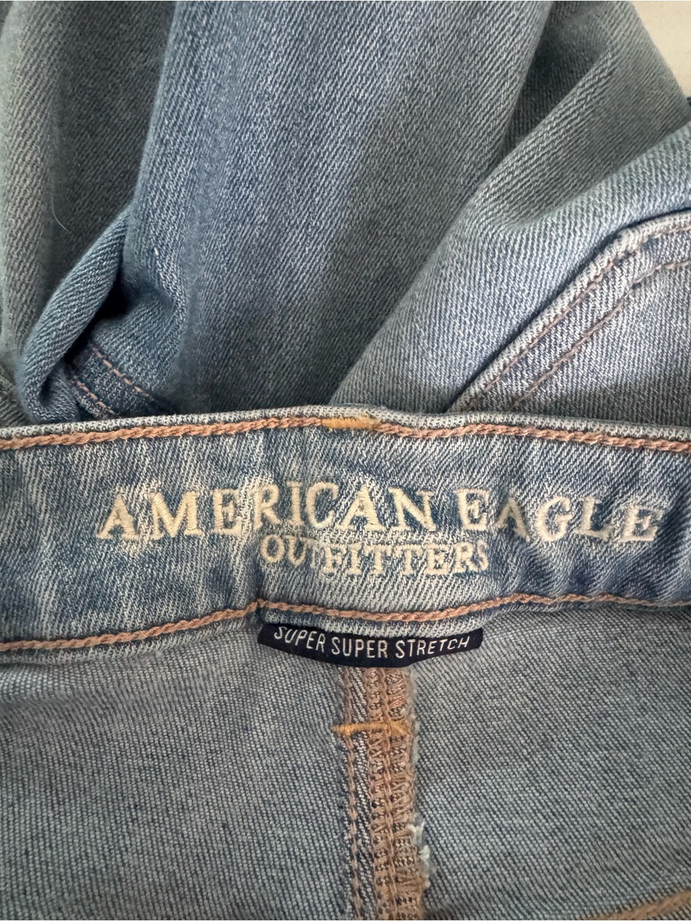 American Eagle Outfitters Light Blue Skinny low-Rise Jeans - Picture 4 of 4